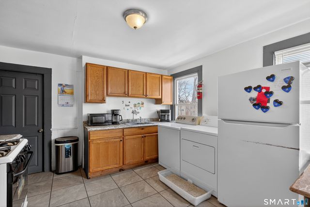 120 Bond Street, Hartford, CT 06114