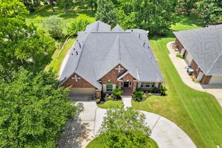 512 Cherry Hills Drive, Huntsville, TX 77340