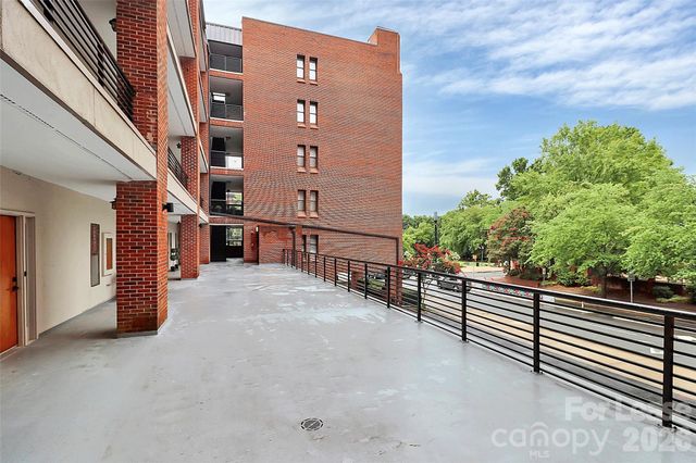 224 N Poplar Street 20, Charlotte, NC 28202