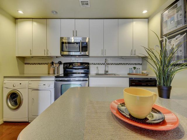 2408 Leon ST 316, Austin, TX 78705