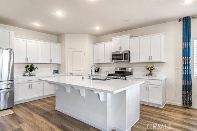 3449 Running Brook Street, Madera, CA 93637