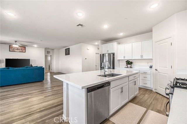 3449 Running Brook Street, Madera, CA 93637
