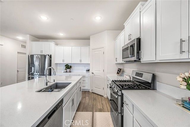 3449 Running Brook Street, Madera, CA 93637