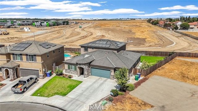 3449 Running Brook Street, Madera, CA 93637