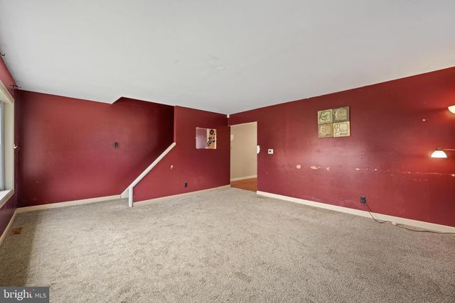 182 COVINGTON LN, West Deptford, NJ 08096