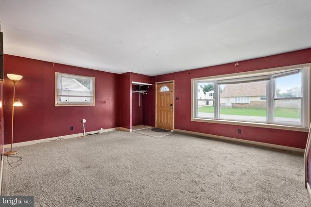 182 COVINGTON LN, West Deptford, NJ 08096