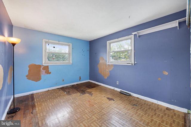 182 COVINGTON LN, West Deptford, NJ 08096
