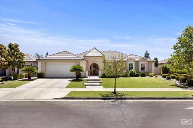 11009 Strathaven Street, Bakersfield, CA 93312