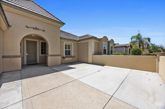 11009 Strathaven Street, Bakersfield, CA 93312