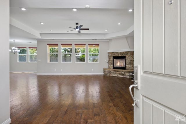 11009 Strathaven Street, Bakersfield, CA 93312