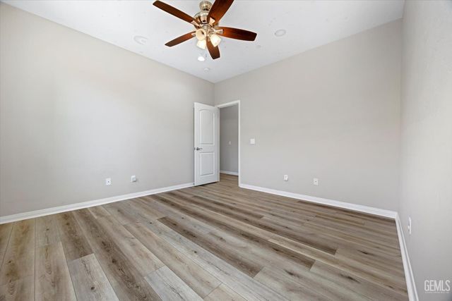 11009 Strathaven Street, Bakersfield, CA 93312