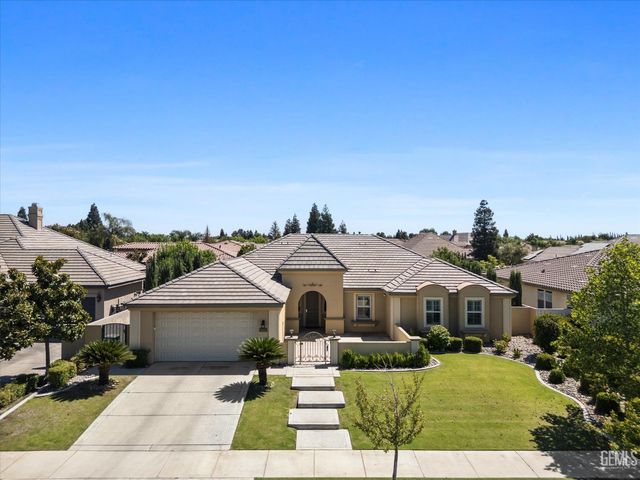 11009 Strathaven Street, Bakersfield, CA 93312