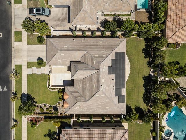 11009 Strathaven Street, Bakersfield, CA 93312