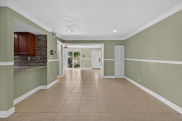 1419 NW 80th Avenue H, Margate, FL 33063