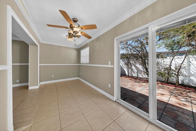 1419 NW 80th Avenue H, Margate, FL 33063