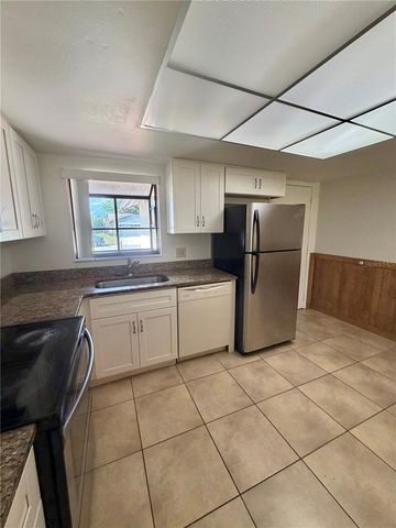 5120 LAZY LAKE CIRCLE, Orlando, FL 32821