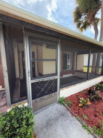 5120 LAZY LAKE CIRCLE, Orlando, FL 32821