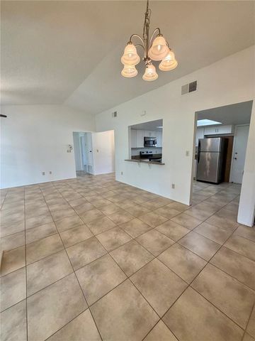 5120 LAZY LAKE CIRCLE, Orlando, FL 32821