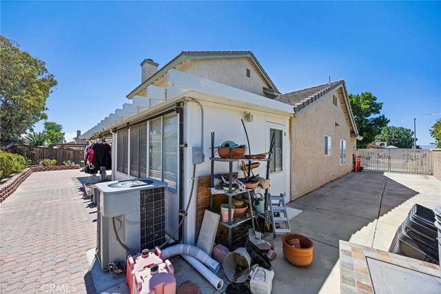 3459 Desert Cloud Avenue, Rosamond, CA 93560