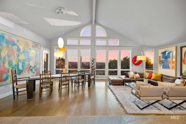 462 W Ridgeline, Boise, ID 83702