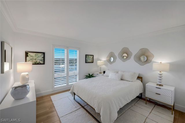 250 Park Shore DR 801, Naples, FL 34103