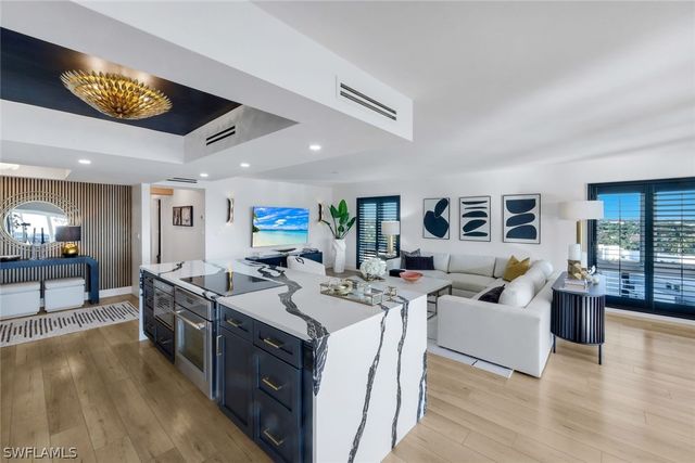 250 Park Shore DR 801, Naples, FL 34103