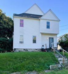 1024 3rd Street NW, Canton, OH 44703
