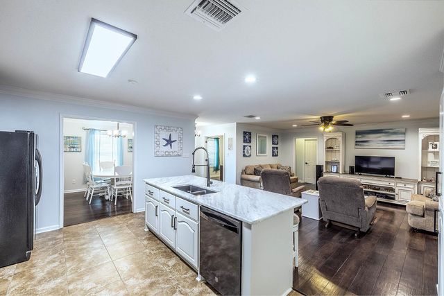 108 Lindsey Dr, Houma, LA 70360