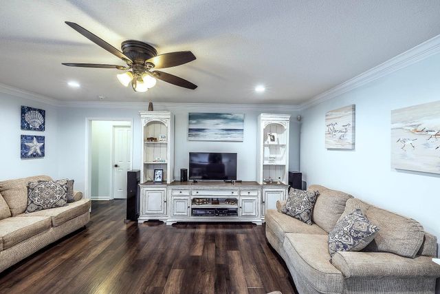 108 Lindsey Dr, Houma, LA 70360