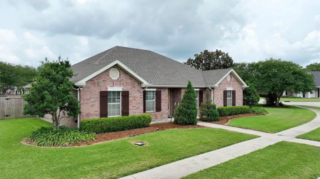 108 Lindsey Dr, Houma, LA 70360