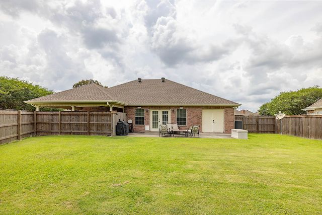 108 Lindsey Dr, Houma, LA 70360