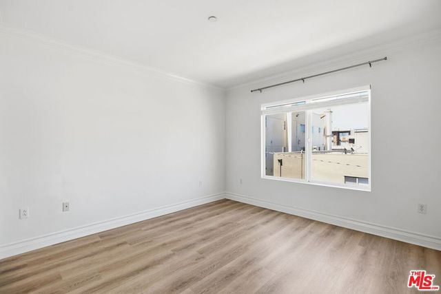 1878 Greenfield Avenue 304, Los Angeles, CA 90025