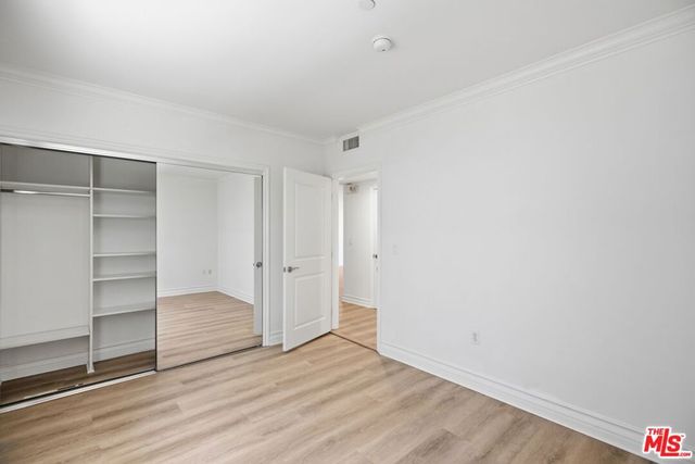 1878 Greenfield Avenue 304, Los Angeles, CA 90025