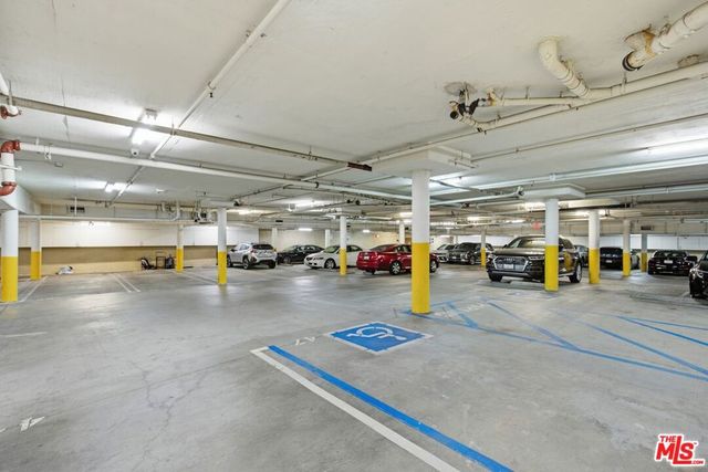 1878 Greenfield Avenue 304, Los Angeles, CA 90025