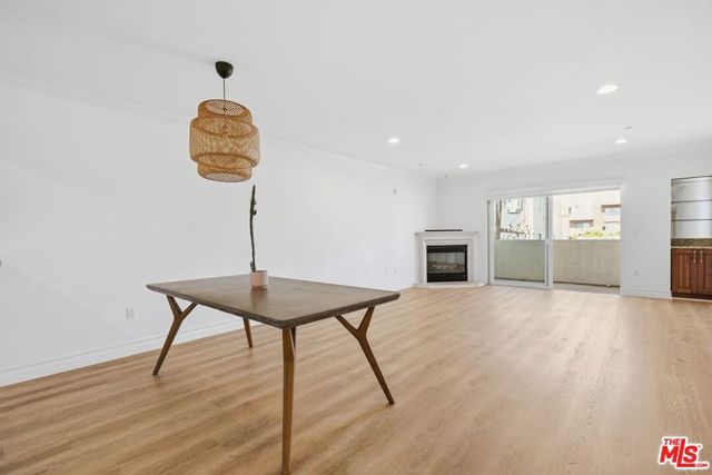 1878 Greenfield Avenue 304, Los Angeles, CA 90025