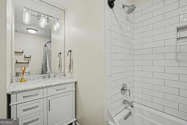 2708 Hawk Drive NE, Marietta, GA 30066