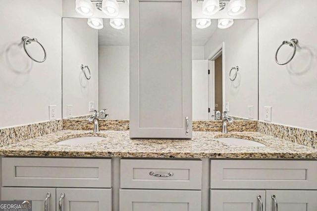 2708 Hawk Drive NE, Marietta, GA 30066