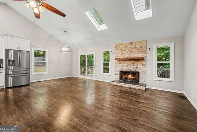 2708 Hawk Drive NE, Marietta, GA 30066