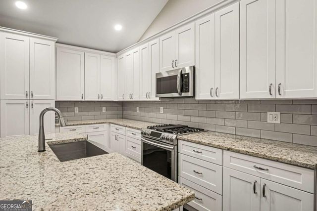 2708 Hawk Drive NE, Marietta, GA 30066