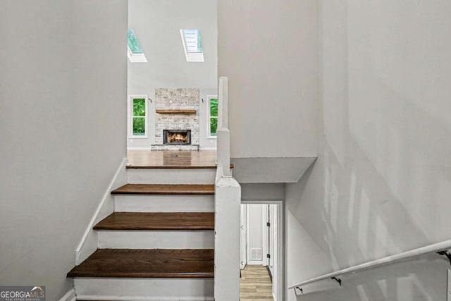 2708 Hawk Drive NE, Marietta, GA 30066