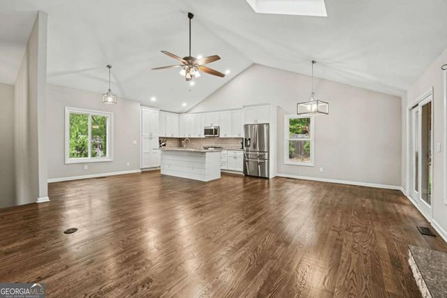 2708 Hawk Drive NE, Marietta, GA 30066