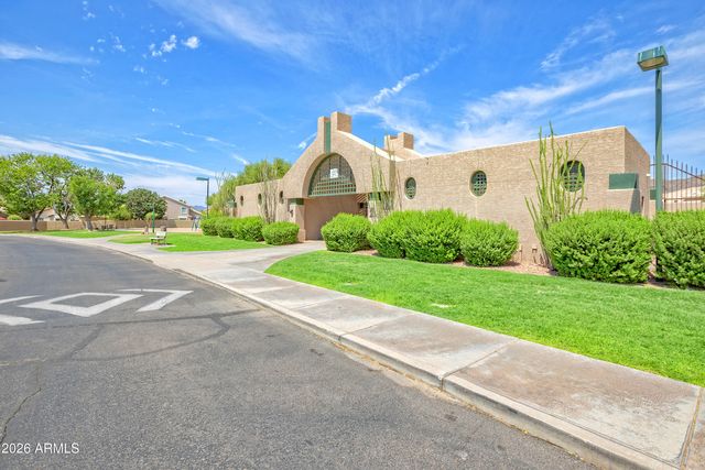 2542 E MOUNTAIN SKY Avenue, Phoenix, AZ 85048