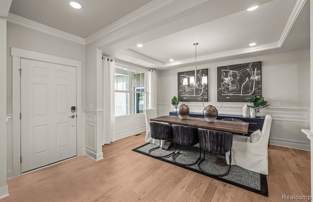 22546 Pondview Drive, Macomb, MI 48042
