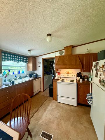 435 7th Avenue E, Coalmont, TN 37313