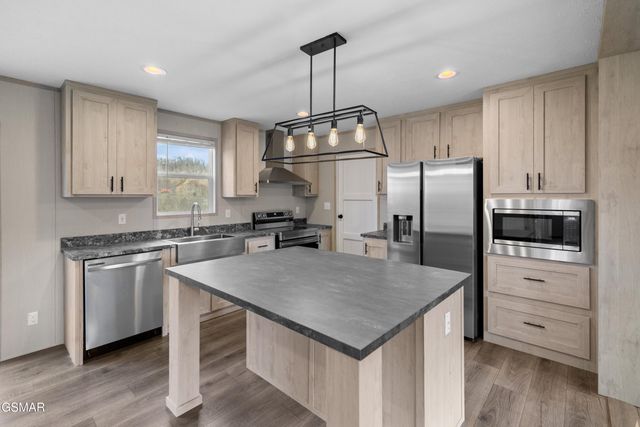 1119 Stanley Valley Road, Rogersville, TN 37857