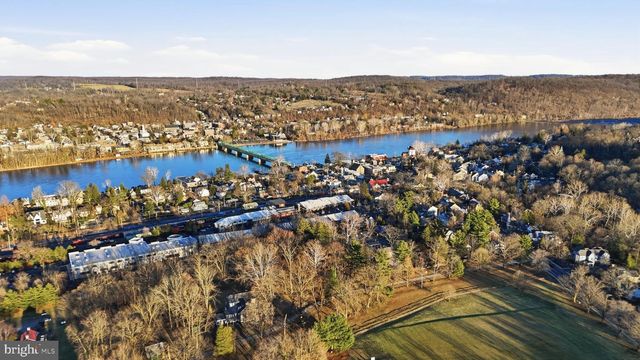 426 FAIRVIEW WAY, New Hope, PA 18938