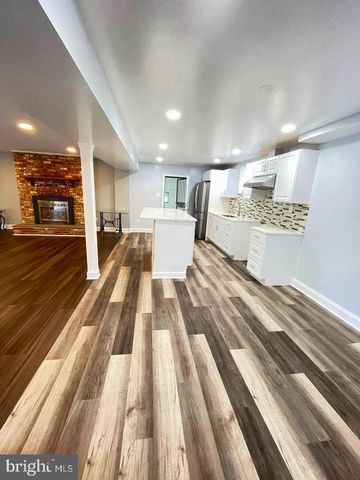 5103 ACORN DR, Temple Hills, MD 20748