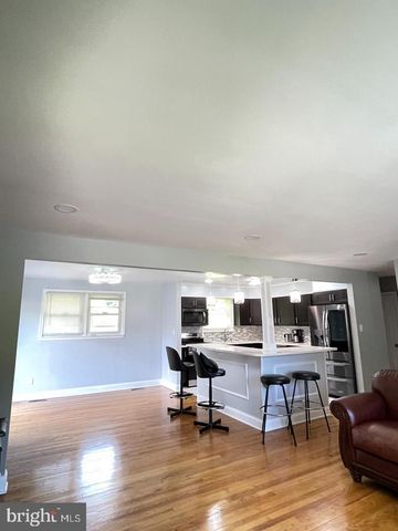 5103 ACORN DR, Temple Hills, MD 20748