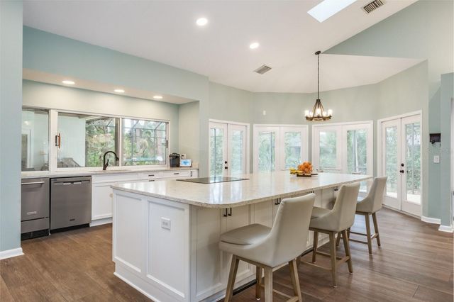 110 WOODGLEN COURT, Oldsmar, FL 34677