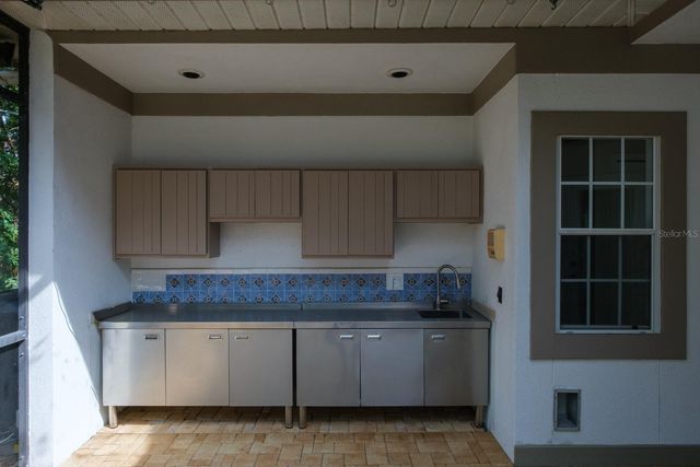 110 WOODGLEN COURT, Oldsmar, FL 34677